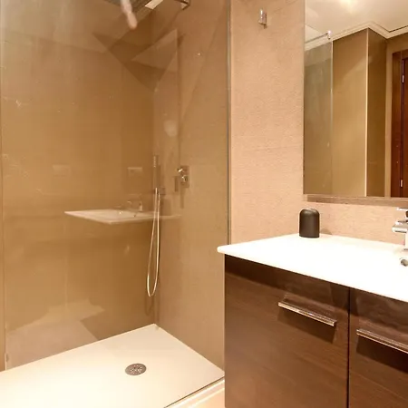 Gorgeous In With Wifi Apartment