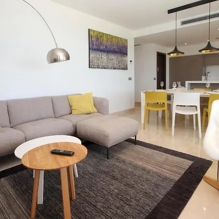 Amazing In With Heated Swimming Pool Estepona