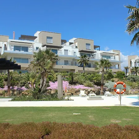 Amazing In With Heated Swimming Pool Apartment